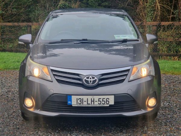Toyota Avensis Saloon, Diesel, 2013, Grey