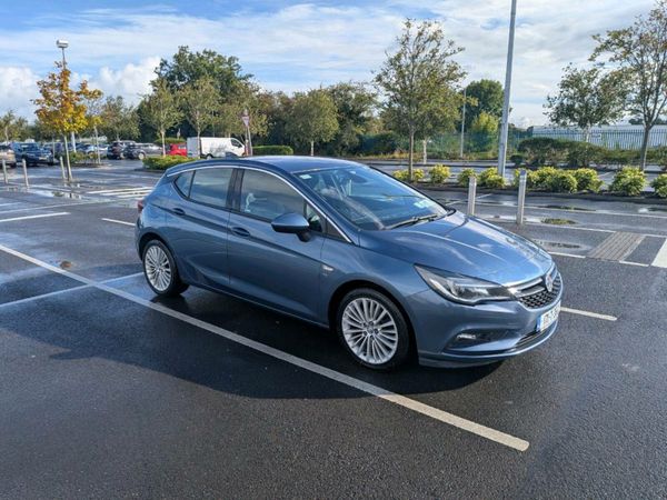 Vauxhall Astra Hatchback, Diesel, 2017, Blue
