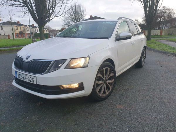 Skoda Octavia Estate, Diesel, 2017, White