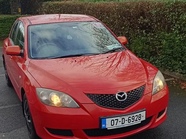 Mazda Mazda3 Hatchback, Petrol, 2007, Red