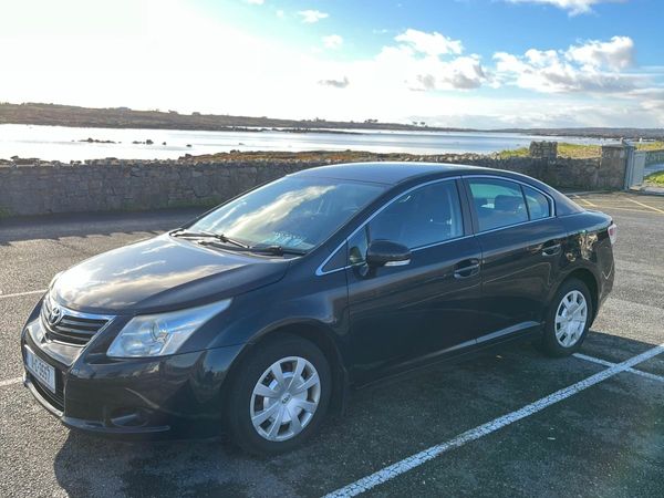 Toyota Avensis Saloon, Diesel, 2011, Grey