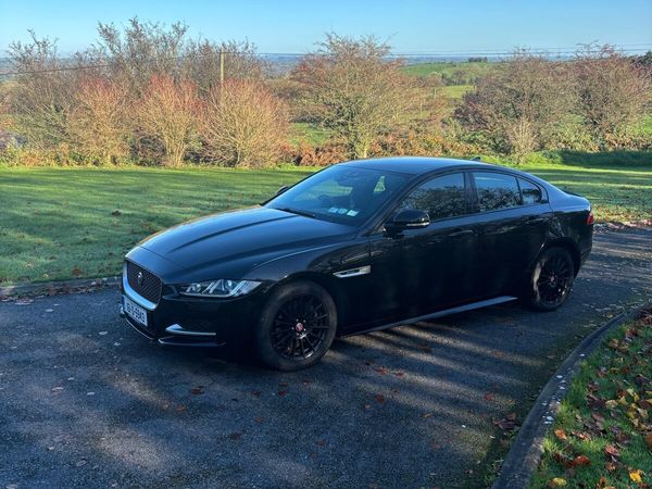 Jaguar XE Saloon, Diesel, 2016, Black