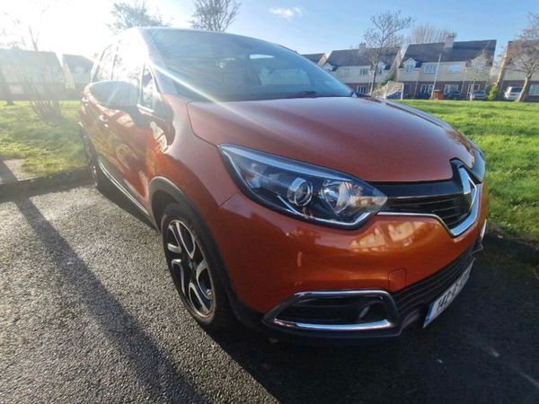 Renault Captur Hatchback, Diesel, 2014, Orange