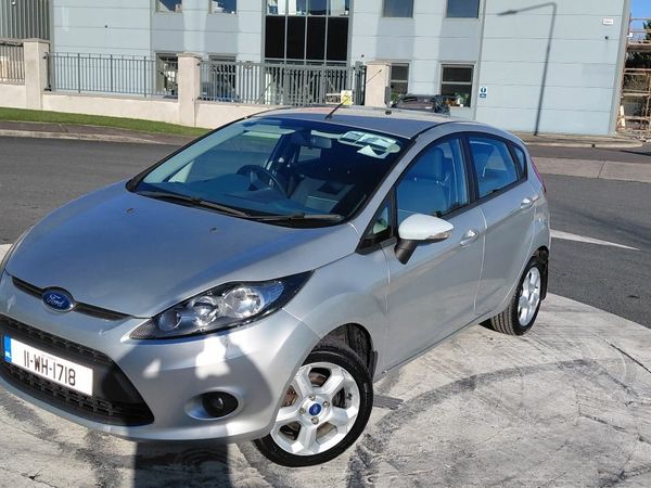 Ford Fiesta Hatchback, Petrol, 2011, Silver