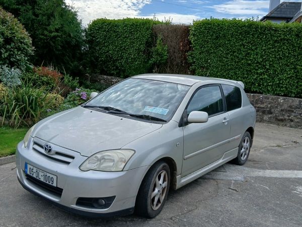 Toyota Corolla Hatchback, Petrol, 2005, Silver
