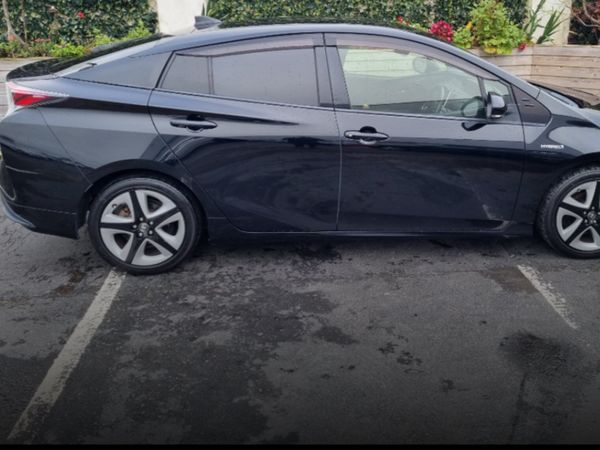 Toyota Prius Hatchback, Petrol Hybrid, 2018, Black
