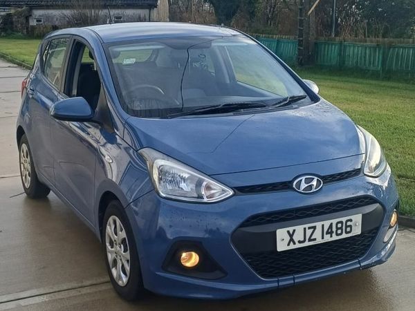 Hyundai i10 Hatchback, Petrol, 2015, Blue