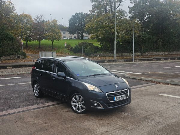 Peugeot 5008 MPV, Diesel, 2015, Blue