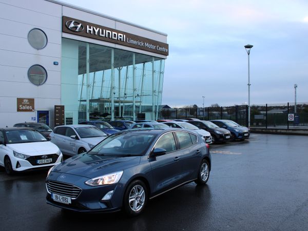 Ford Focus Hatchback, Petrol, 2019, Blue
