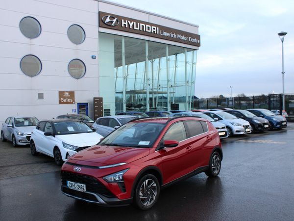 Hyundai Bayon Estate/Jeep, Petrol, 2022, Red