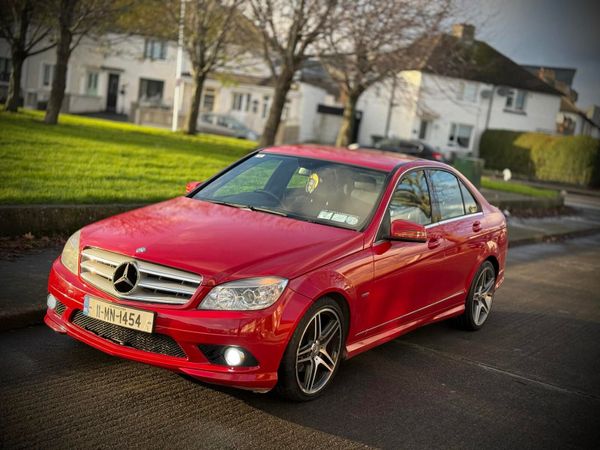 Mercedes-Benz C-Class Saloon, Diesel, 2011, Red
