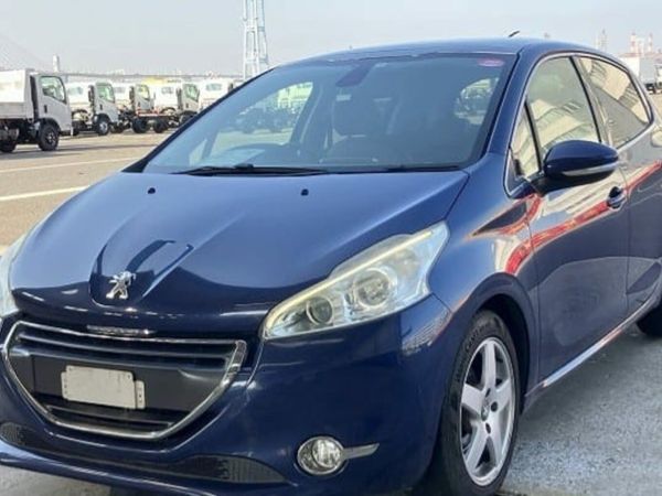 Peugeot 208 Hatchback, Petrol, 2014, Blue