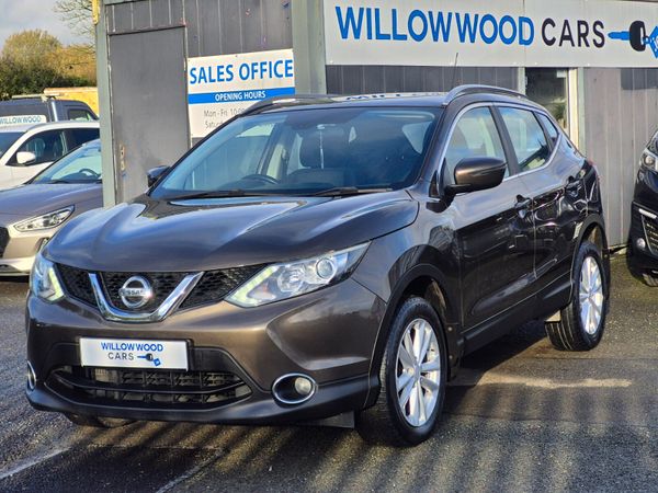 Nissan Qashqai Hatchback, Diesel, 2016, Brown