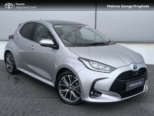 Toyota Yaris Hatchback, Petrol Hybrid, 2023, Silver
