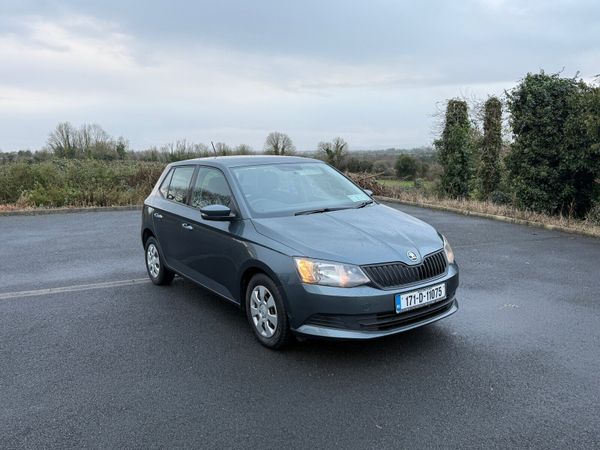 Skoda Fabia Hatchback, Petrol, 2017, Grey