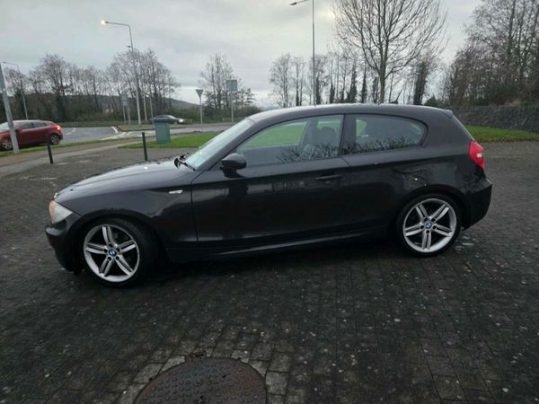 BMW 1-Series Hatchback, Petrol, 2009, Black