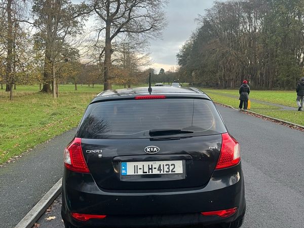 Kia Ceed Hatchback, Diesel, 2011, Black