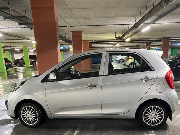 Kia Picanto Hatchback, Petrol, 2013, Silver