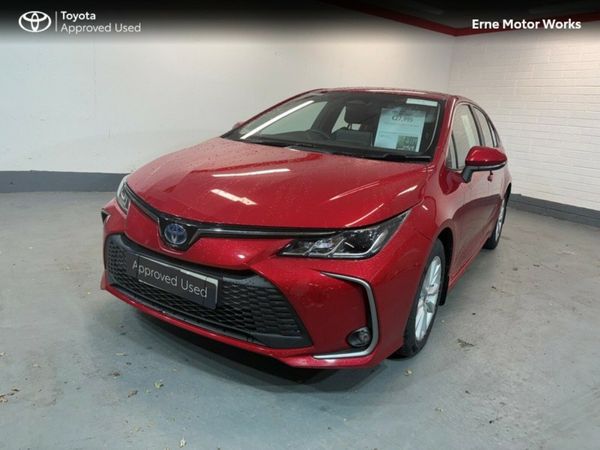 Toyota Corolla Saloon, Petrol Hybrid, 2023, Red