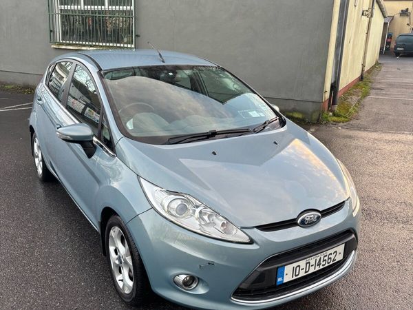 Ford Fiesta Hatchback, Diesel, 2010, Blue