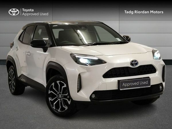 Toyota Yaris Cross Hatchback, Petrol Hybrid, 2023, White