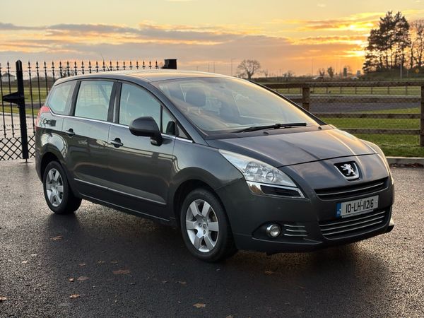 Peugeot 5008 MPV, Diesel, 2010, Grey