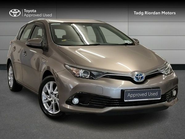 Toyota Auris Hatchback, Petrol Hybrid, 2016, Bronze