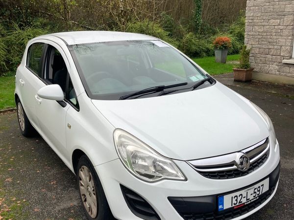 Vauxhall Corsa Hatchback, Diesel, 2013, White