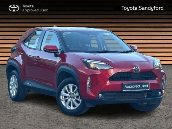 Toyota Yaris Cross Hatchback, Petrol Hybrid, 2025, Red