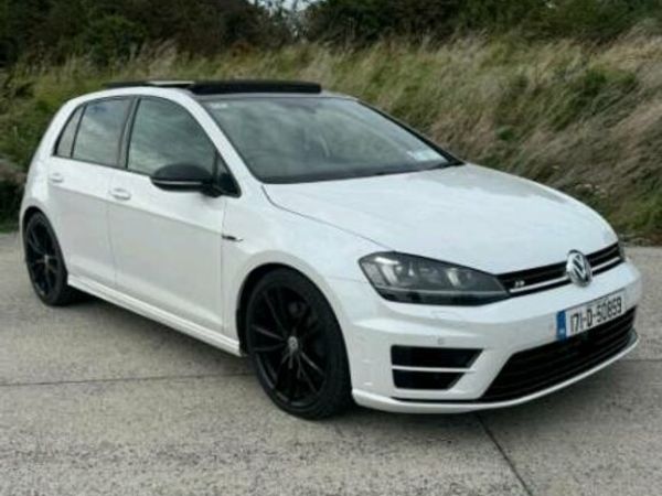 Volkswagen Golf Hatchback, Petrol, 2017, White