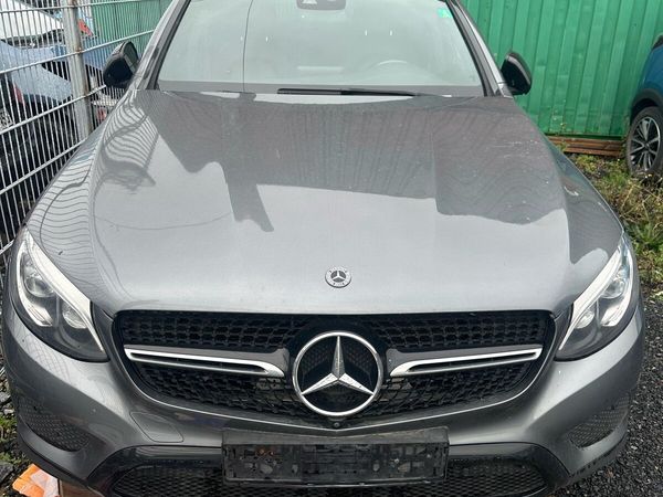 Mercedes-Benz 220 Coupe, Petrol, 2019, 