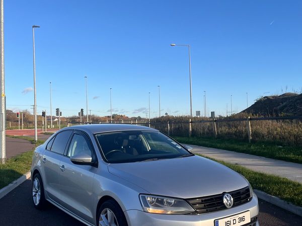 Volkswagen Jetta Saloon, Petrol, 2016, Silver