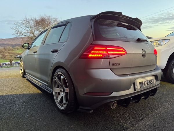 Volkswagen Golf Hatchback, Diesel, 2018, Grey