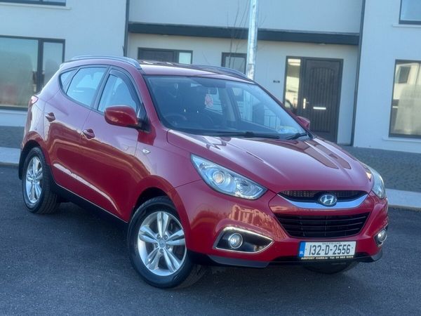 Hyundai ix35 SUV, Diesel, 2013, Red