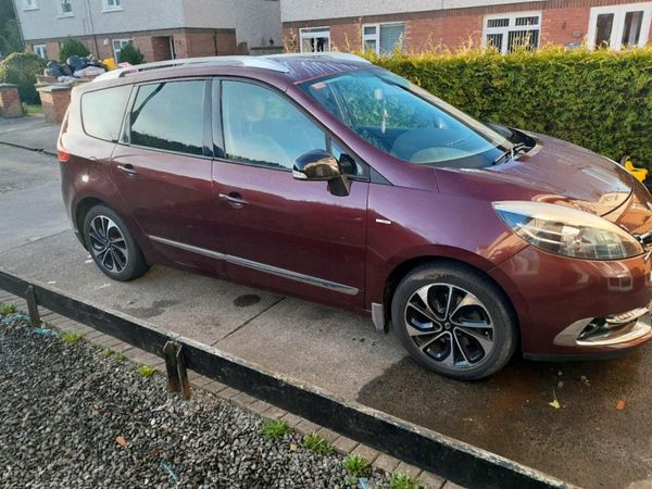 Renault Grand Scenic MPV, Diesel, 2014, Red