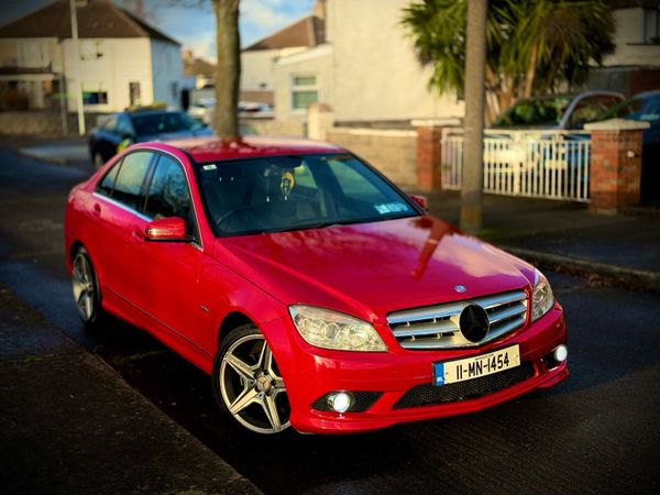 Mercedes-Benz C-Class Saloon, Diesel, 2011, Red