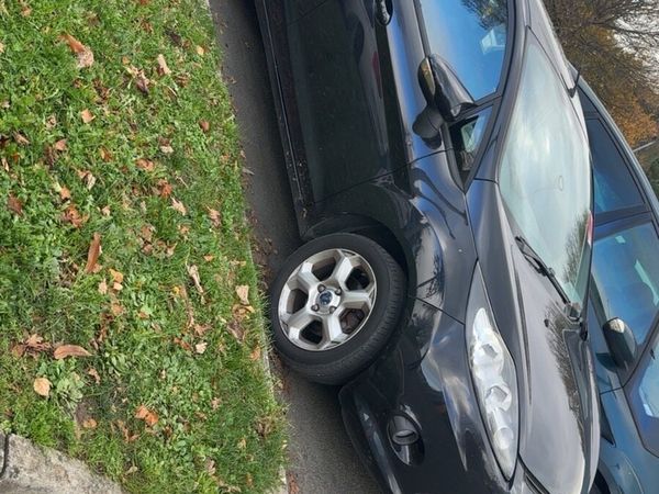Ford Fiesta Hatchback, Diesel, 2009, Black