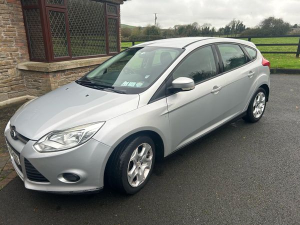 Ford Focus Hatchback, Diesel, 2012, Silver