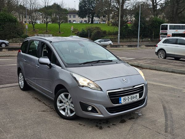 Peugeot 5008 MPV, Diesel, 2015, Grey