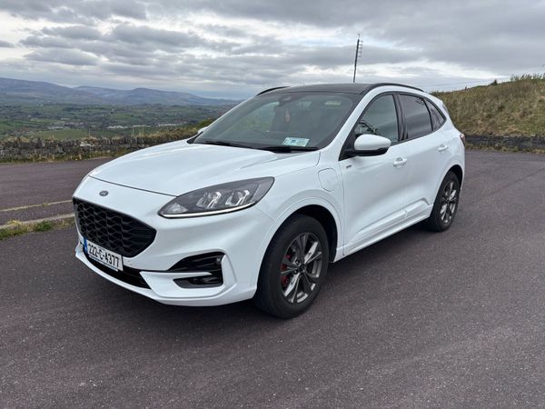 Ford Kuga SUV, Petrol Hybrid, 2022, White