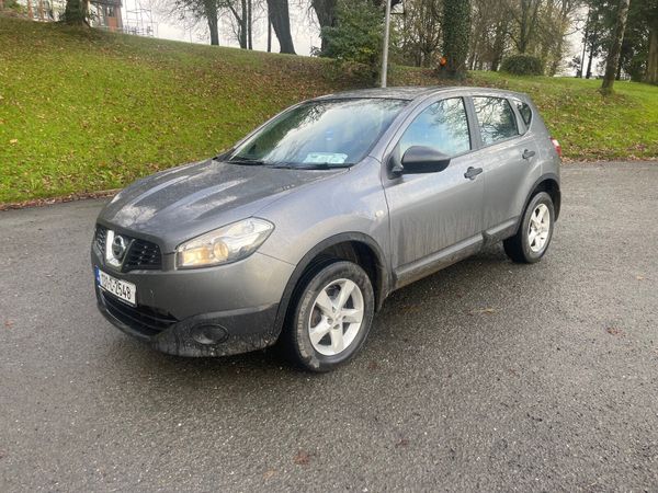 Nissan Qashqai Estate/Jeep, Diesel, 2013, Grey