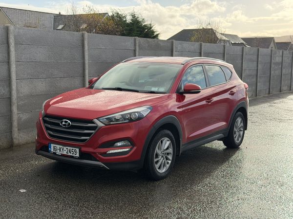 Hyundai Tucson SUV, Diesel, 2016, Red