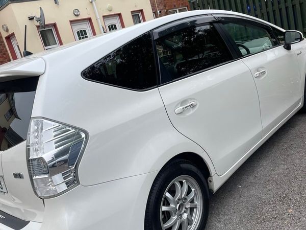 Toyota Prius MPV, Petrol Hybrid, 2012, White