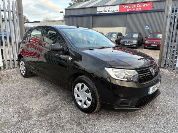 Dacia Sandero Hatchback, Petrol, 2017, Black