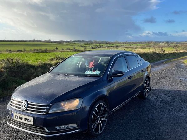 Volkswagen Passat Saloon, Diesel, 2013, Blue