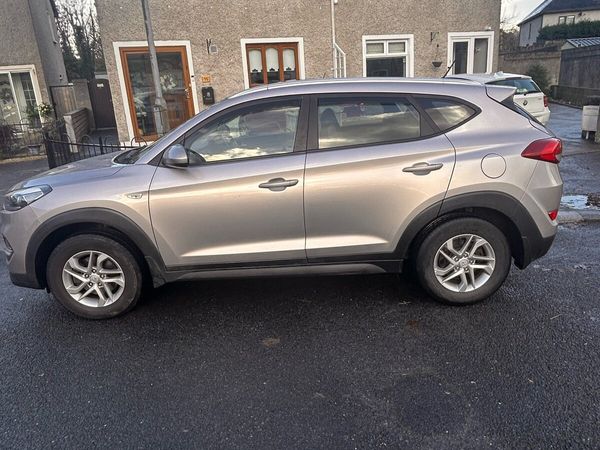 Hyundai Tucson SUV, Diesel, 2017, White