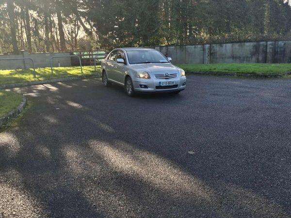 Toyota Avensis Saloon, Petrol, 2007, Silver
