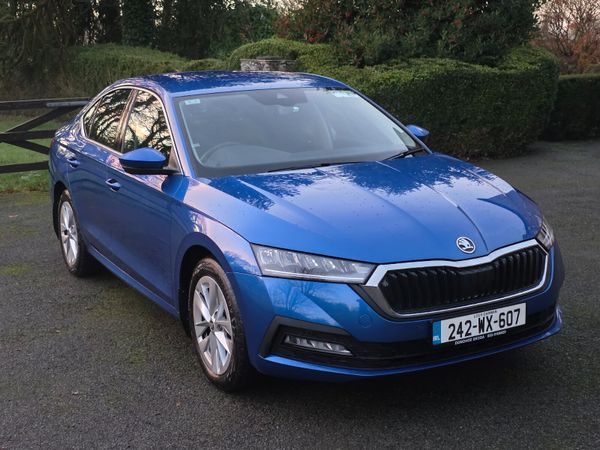 Skoda Octavia Saloon, Diesel, 2024, Blue