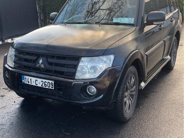 Mitsubishi Pajero SUV, Diesel, 2014, Black
