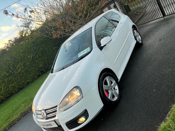 Volkswagen Golf Hatchback, Diesel, 2008, White